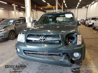 2006 Toyota Sequoia SR5 with VIN 5TDBT44A16S262643, listed as a IAAI auction lot 41658275 with 403,034 mi miles and . Bid and sale history available at DreamBid. Image 13.
