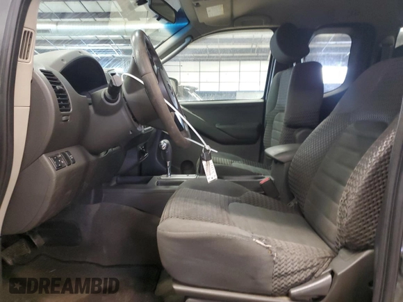 2009 Nissan Frontier SE z VIN 1N6AD06W59C401430, wystawiony jako Copart lot #86343514 z przebiegiem 146 139 mil mil oraz Czysty tytuł • Clean title. Historia ofert i sprzedaży dostępna na DreamBid. Obrazek 7.