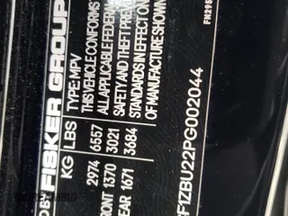 2023 Fisker Ocean One z VIN VCF1ZBU22PG002044, wystawiony jako Copart lot #84522334 z przebiegiem Nie podano mil oraz Szkody całkowita. Historia ofert i sprzedaży dostępna na DreamBid. Obrazek 14.