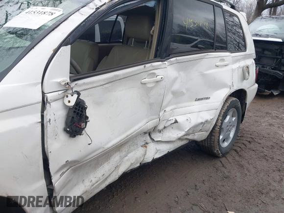 2007 Toyota Highlander w/3rd Row z VIN JTEEP21A170215574, wystawiony jako IAAI lot #41531878 z przebiegiem 250 000 mil mil oraz . Historia ofert i sprzedaży dostępna na DreamBid. Obrazek 6.