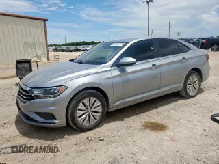 2019 Volkswagen Jetta S z VIN 3VWCB7BU1KM235116, wystawiony jako Copart lot #57494515 z przebiegiem 72 667 mil mil oraz Szkoda całkowita • Salvage title. Historia ofert i sprzedaży dostępna na DreamBid. Obrazek 1.