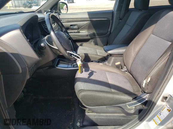 2018 Mitsubishi Outlander ES with VIN JA4AZ3A34JZ025866, listed as a Copart auction lot 61529555 with 144,041 mi miles and Salvage title. Bid and sale history available at DreamBid. Image 7.