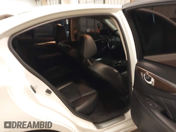2016 Infiniti Q50 3.0t Premium with VIN JN1EV7APXGM303157, listed as a IAAI auction lot 41292630 with 108,876 mi miles. Bid and sale history available at carsss.com. Image 8.