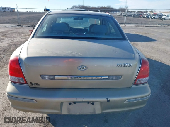 2002 Hyundai XG350 L with VIN KMHFU45E72A204717, listed as a IAAI auction lot 41386637 with 182,310 mi miles. Bid and sale history available at carsss.com. Image 16.