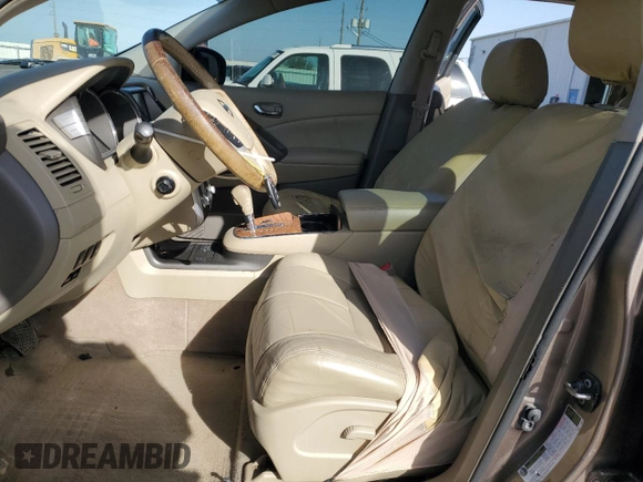 2012 Nissan Murano SL z VIN JN8AZ1MW3CW205039, wystawiony jako Copart lot #47842345 z przebiegiem 153 283 mil mil oraz Szkoda całkowita • Salvage title. Historia ofert i sprzedaży dostępna na DreamBid. Obrazek 7.