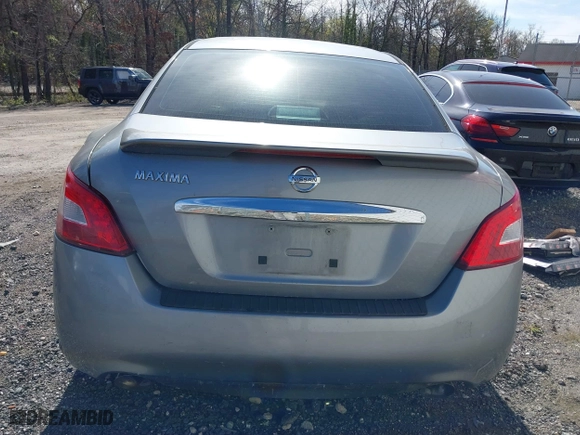 2009 Nissan Maxima 3.5 S with VIN 1N4AA51E89C813578, listed as a IAAI auction lot 39108267 with 148,937 mi miles. Bid and sale history available at carsss.com. Image 17.