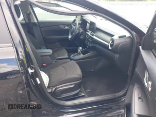 2021 Kia Forte LXS с VIN 3KPF24AD9ME264604, выставлен на аукционе IAAI как лот 42209307 с пробегом 95 934 миль миль и . История ставок и продаж доступна на DreamBid. Изображение 5.