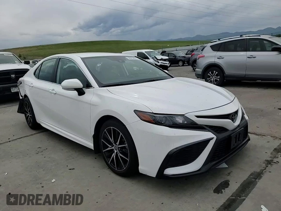 2023 Toyota Camry SE z VIN 4T1G11AK2PU722215, wystawiony jako Copart lot #58623895 z przebiegiem 39 968 mil mil oraz Szkoda całkowita • Salvage title. Historia ofert i sprzedaży dostępna na DreamBid. Obrazek 13.