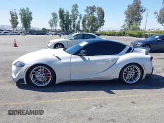 2020 Toyota GR Supra 3.0 with VIN WZ1DB4C09LW031264, listed as a IAAI auction lot 42021484 with 27,343 mi miles. Bid and sale history available at carsss.com. Image 15.
