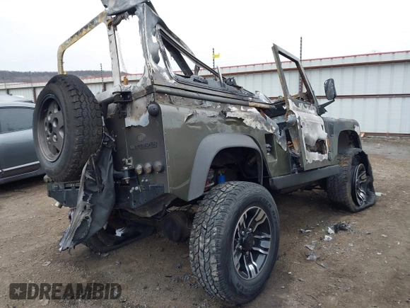 1988 Land Rover Defender with VIN SALLDVAB7EA351799, listed as a IAAI auction lot 41538847 with Not provided miles and . Bid and sale history available at DreamBid. Image 4.