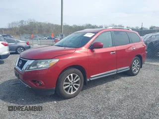 2013 Nissan Pathfinder SV z VIN 5N1AR2MM8DC669023, wystawiony jako IAAI lot #42039424 z przebiegiem 178 000 mil mil oraz . Historia ofert i sprzedaży dostępna na DreamBid. Obrazek 2.