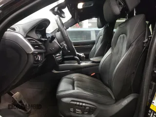 2019 BMW X6 xDrive50i with VIN 5UXKU6C5XKLP60489, listed as a Copart auction lot 82862163 with 25,346 mi miles. Bid and sale history available at carsss.com. Image 7.
