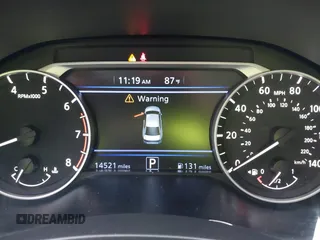 2025 Nissan Altima SV z VIN 1N4BL4DV8SN364434, wystawiony jako IAAI lot #42532928 z przebiegiem 14 521 mil mil oraz . Historia ofert i sprzedaży dostępna na DreamBid. Obrazek 15.