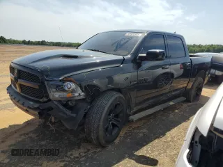 2017 Ram 1500 Sport z VIN 1C6RR6MT1HS751958, wystawiony jako Copart lot #52920355 z przebiegiem 113 807 mil mil oraz Szkoda całkowita • Salvage title. Historia ofert i sprzedaży dostępna na DreamBid. Obrazek 1.