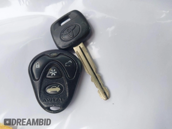 2009 Toyota Yaris z VIN JTDBT903994054689, wystawiony jako IAAI lot #39914448 z przebiegiem 138 255 mil mil oraz . Historia ofert i sprzedaży dostępna na DreamBid. Obrazek 11.