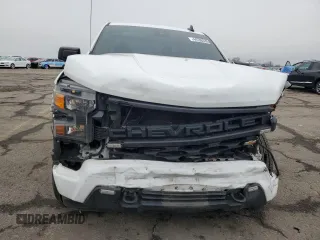 2022 Chevrolet Silverado 1500 Custom with VIN 1GCPDBEK4NZ613704, listed as a Copart auction lot 44780335 with 69,487 mi miles and Salvage Title. Bid and sale history available at carsss.com. Image 5.