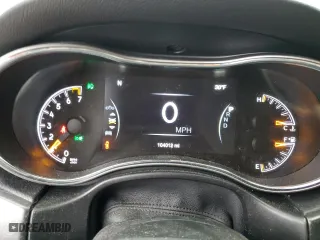 2018 Jeep Grand Cherokee Laredo E with VIN 1C4RJFAG5JC367110, listed as a Copart auction lot 43353555 with 104,012 mi miles and Salvage Title. Bid and sale history available at carsss.com. Image 9.