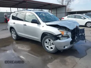 2007 Toyota RAV4 with VIN JTMZK33V876006923, listed as a IAAI auction lot 41406204 with 121,425 mi miles. Bid and sale history available at carsss.com. Image 1.