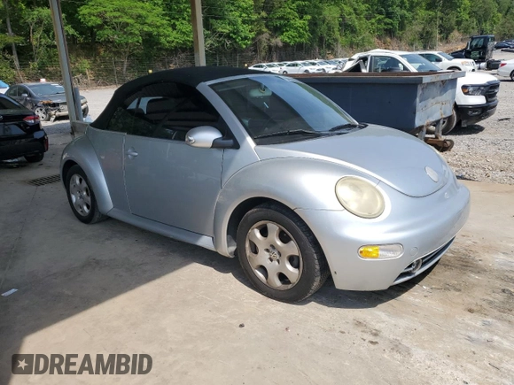 2003 Volkswagen Beetle GLS z VIN 3VWCK21Y33M326199, wystawiony jako Copart lot #54796685 z przebiegiem 142 574 mil mil oraz Szkoda całkowita • Salvage title. Historia ofert i sprzedaży dostępna na DreamBid. Obrazek 4.