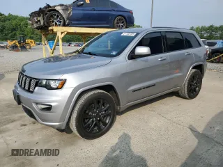2017 Jeep Grand Cherokee Laredo with VIN 1C4RJFAG7HC929809, listed as a Copart auction lot 61100105 with 142,412 mi miles and Clean title. Bid and sale history available at DreamBid. Image 1.