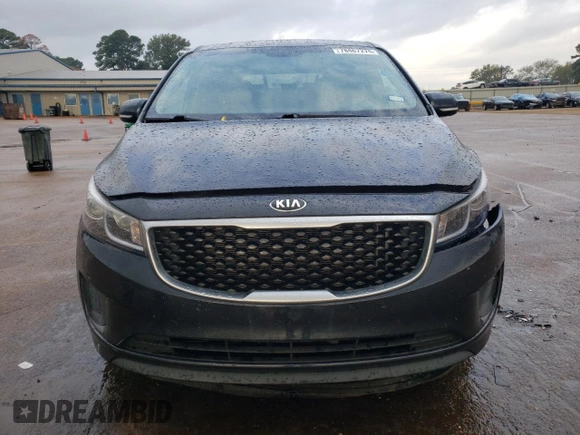2017 Kia Sedona LX with VIN KNDMB5C11H6238980, listed as a Copart auction lot 78467274 with 151,020 mi miles and Salvage Title. Bid and sale history available at carsss.com. Image 5.