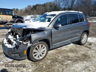 2012 Volkswagen Tiguan SE z VIN WVGBV7AXXCW005184, wystawiony jako Copart lot #45144035 z przebiegiem Nie podano mil oraz Czysty tytuł • Clean title. Historia ofert i sprzedaży dostępna na DreamBid. Obrazek 1.