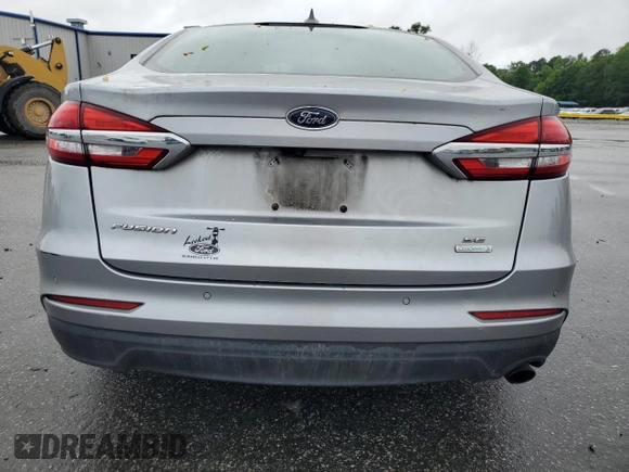 2020 Ford Fusion SE z VIN 3FA6P0HD0LR256243, wystawiony jako Copart lot #56513215 z przebiegiem 59 996 mil mil oraz Szkoda całkowita • Salvage title. Historia ofert i sprzedaży dostępna na DreamBid. Obrazek 6.