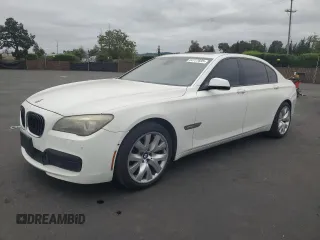 2011 BMW 7 Series 750Li with VIN WBAKB8C51BCY66328, listed as a Copart auction lot 54727695 with 155,689 mi miles and Clean Title. Bid and sale history available at carsss.com. Image 1.
