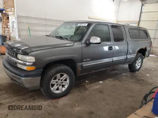 2002 Chevrolet Silverado 1500 LS with VIN 1GCEK19T12E268743, listed as a Copart auction lot 53627215 with 242,914 mi miles and Clean Title. Bid and sale history available at carsss.com. Image 1.