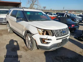 2016 Ford Explorer XLT with VIN 1FM5K7D81GGA07349, listed as a IAAI auction lot 41775800 with 186,321 mi miles. Bid and sale history available at carsss.com. Image 1.