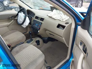 2007 Ford Focus S with VIN 1FAFP34N57W313118, listed as a IAAI auction lot 41985029 with 195,985 mi miles. Bid and sale history available at carsss.com. Image 5.