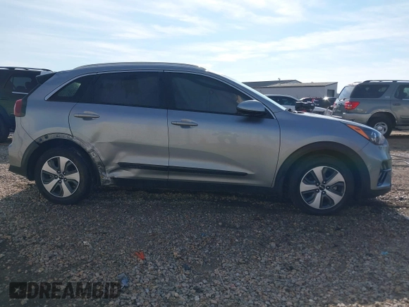 2022 Kia Niro LXS with VIN KNDCB3LC5N5512717, listed as a IAAI auction lot 41453629 with 94,756 mi miles. Bid and sale history available at carsss.com. Image 13.
