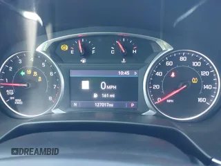 2022 Chevrolet Blazer LT z VIN 3GNKBDRS0NS135906, wystawiony jako IAAI lot #42070239 z przebiegiem 127 017 mil mil oraz . Historia ofert i sprzedaży dostępna na DreamBid. Obrazek 7.