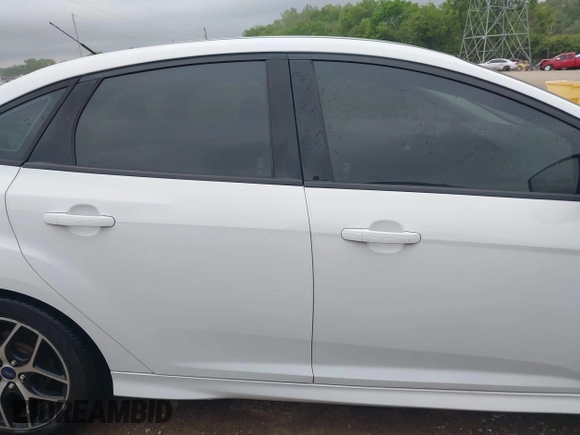 2016 Ford Focus SE with VIN 1FADP3F21GL288553, listed as a IAAI auction lot 42253117 with 107,727 mi miles and . Bid and sale history available at DreamBid. Image 14.