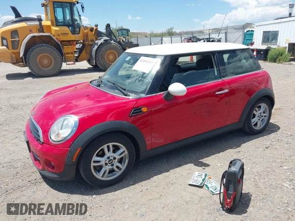 2011 MINI Hardtop with VIN WMWSU3C58BT182728, listed as a IAAI auction lot 42393337 with 142,386 mi miles and . Bid and sale history available at DreamBid. Image 2.