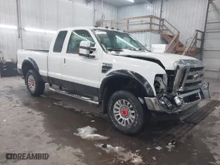 2009 Ford Super Duty F-250 SRW XL with VIN 1FTSX21579EA23060, listed as a IAAI auction lot 41308974 with 186,631 mi miles. Bid and sale history available at carsss.com. Image 1.