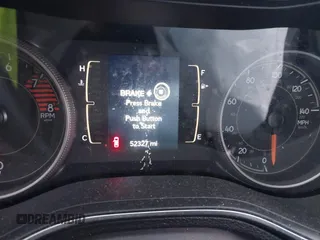2021 Jeep Cherokee Latitude Lux z VIN 1C4PJMMX7MD201810, wystawiony jako IAAI lot #41235714 z przebiegiem 52 327 mil mil oraz . Historia ofert i sprzedaży dostępna na DreamBid. Obrazek 7.