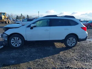 2018 Subaru Outback Premium with VIN 4S4BSAFC6J3325659, listed as a IAAI auction lot 41528086 with 111,428 mi miles. Bid and sale history available at carsss.com. Image 15.