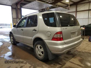 2002 Mercedes-Benz M 320/430/500 z VIN 4JGAB54E22A309625, wystawiony jako Copart lot #51300405 z przebiegiem 90 227 mil mil oraz Szkoda całkowita • Salvage title. Historia ofert i sprzedaży dostępna na DreamBid. Obrazek 2.