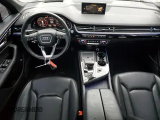 2018 Audi Q7 Prestige with VIN WA1VAAF78JD034124, listed as a Copart auction lot 54391935 with 120,946 mi miles and Salvage title. Bid and sale history available at DreamBid. Image 8.