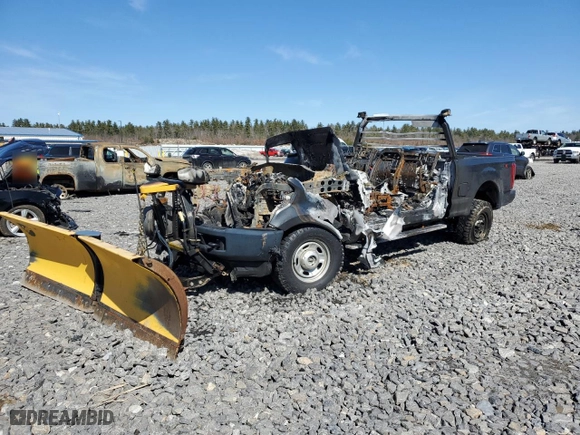 2018 Ford Super Duty F-250 SRW XL with VIN 1FT7X2B69JEB02585, listed as a Copart auction lot 49773915 with 0 mi miles and Salvage Title. Bid and sale history available at carsss.com. Image 1.