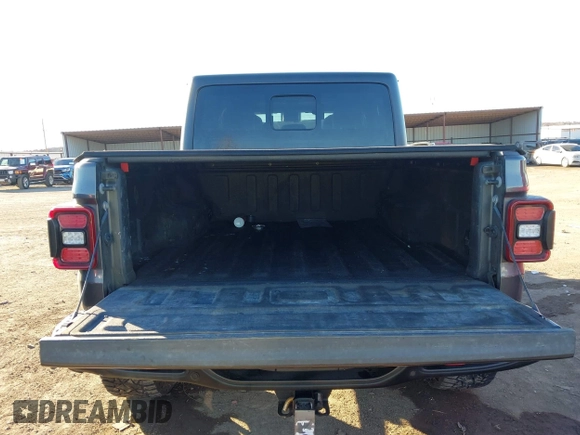 2020 Jeep Gladiator Rubicon with VIN 1C6JJTBG5LL179188, listed as a IAAI auction lot 41316367 with 136,670 mi miles and . Bid and sale history available at DreamBid. Image 16.