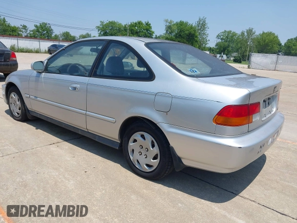 1997 Honda Civic EX z VIN 1HGEJ8146VL015936, wystawiony jako IAAI lot #42461577 z przebiegiem 267 563 mil mil oraz . Historia ofert i sprzedaży dostępna na DreamBid. Obrazek 3.