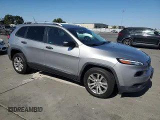 2015 Jeep Cherokee Sport z VIN 1C4PJLAB8FW677039, wystawiony jako Copart lot #64008855 z przebiegiem 101 731 mil mil oraz Czysty tytuł • Clean title. Historia ofert i sprzedaży dostępna na DreamBid. Obrazek 4.