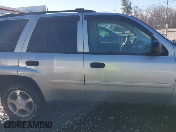2008 Chevrolet TrailBlazer 3LT with VIN 1GNDT13S682207916, listed as a IAAI auction lot 41675386 with 221,825 mi miles and . Bid and sale history available at DreamBid. Image 13.