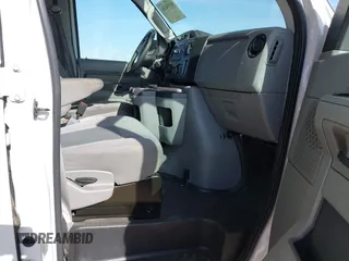 2014 Ford Econoline Passenger XL с VIN 1FBSS3BL0EDA81727, выставлен на аукционе IAAI как лот 41158204 с пробегом 493 524 миль миль и . История ставок и продаж доступна на DreamBid. Изображение 5.