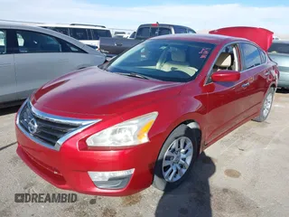 2014 Nissan Altima SV with VIN 1N4AL3AP2EN386414, listed as a IAAI auction lot 41739659 with 138,806 mi miles and . Bid and sale history available at carsss.com. Image 2.
