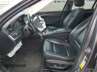 2015 BMW 5 Series 535i xDrive с VIN WBA5B3C52FD542661, выставлен на аукционе Copart как лот 61461975 с пробегом Не указан миль и Списание • Salvage title. История ставок и продаж доступна на DreamBid. Изображение 7.