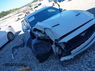 2020 Ford Mustang GT with VIN 1FA6P8CF5L5157752, listed as a IAAI auction lot 40629901 with 37,450 mi miles and . Bid and sale history available at DreamBid. Image 1.