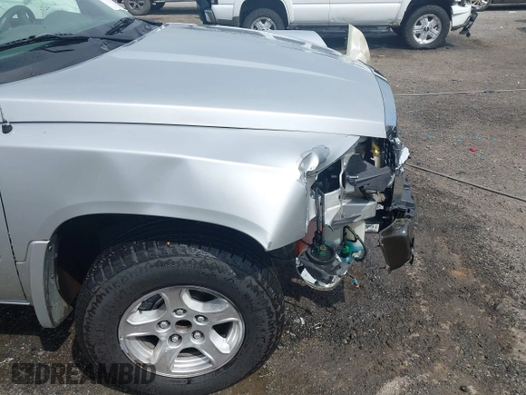 2007 Dodge Dakota SLT with VIN 1D7HE48KX7S122712, listed as a IAAI auction lot 41888864 with 114,384 mi miles and . Bid and sale history available at carsss.com. Image 17.